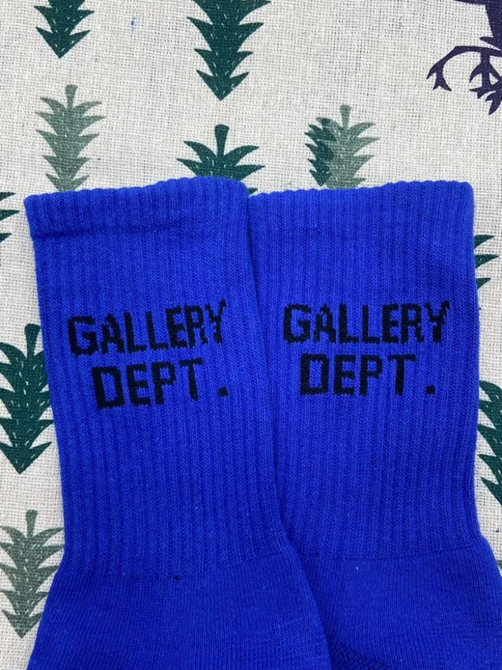 Gallery Dept Black Logo Embroidered Dark Blue Cotton Sports Socks